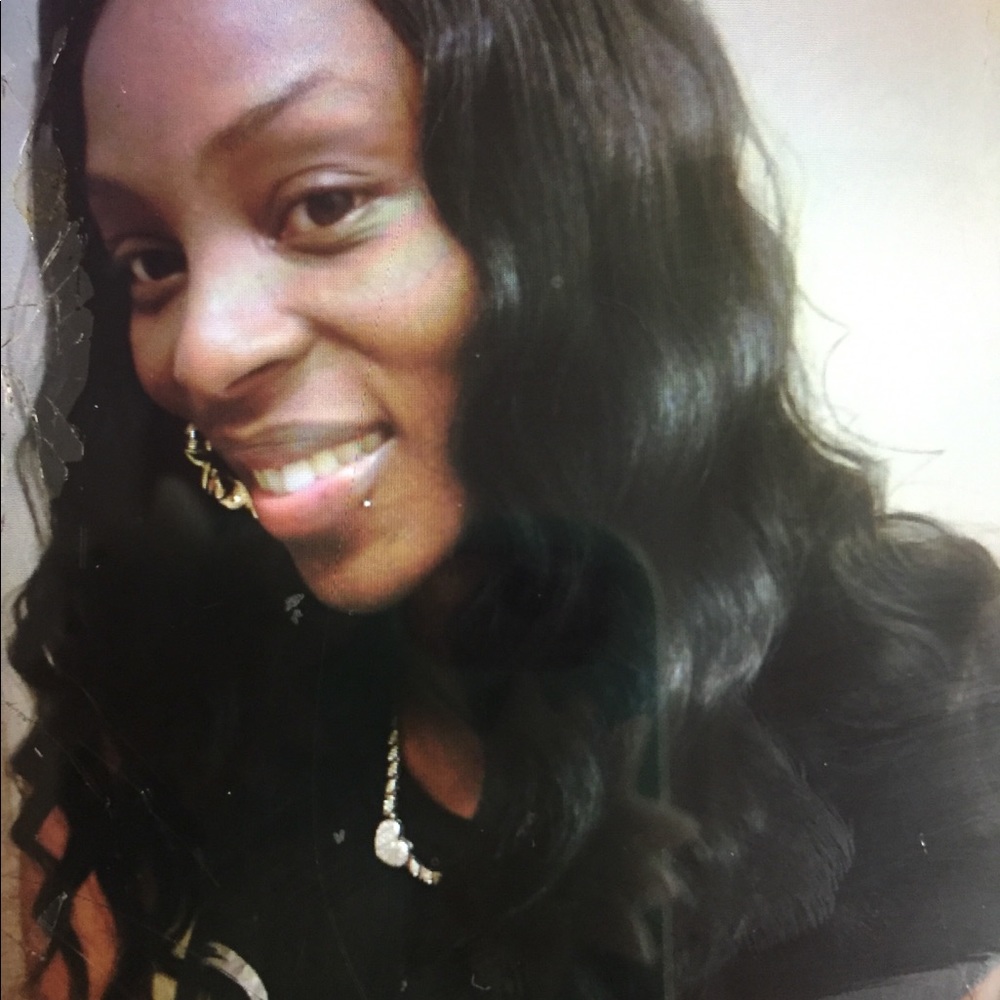 Meet your Posher, Andrika